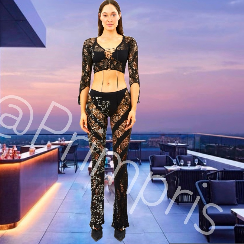Poster Girl Exclusive Linda Lace Low Rise Flare Leggings NWT